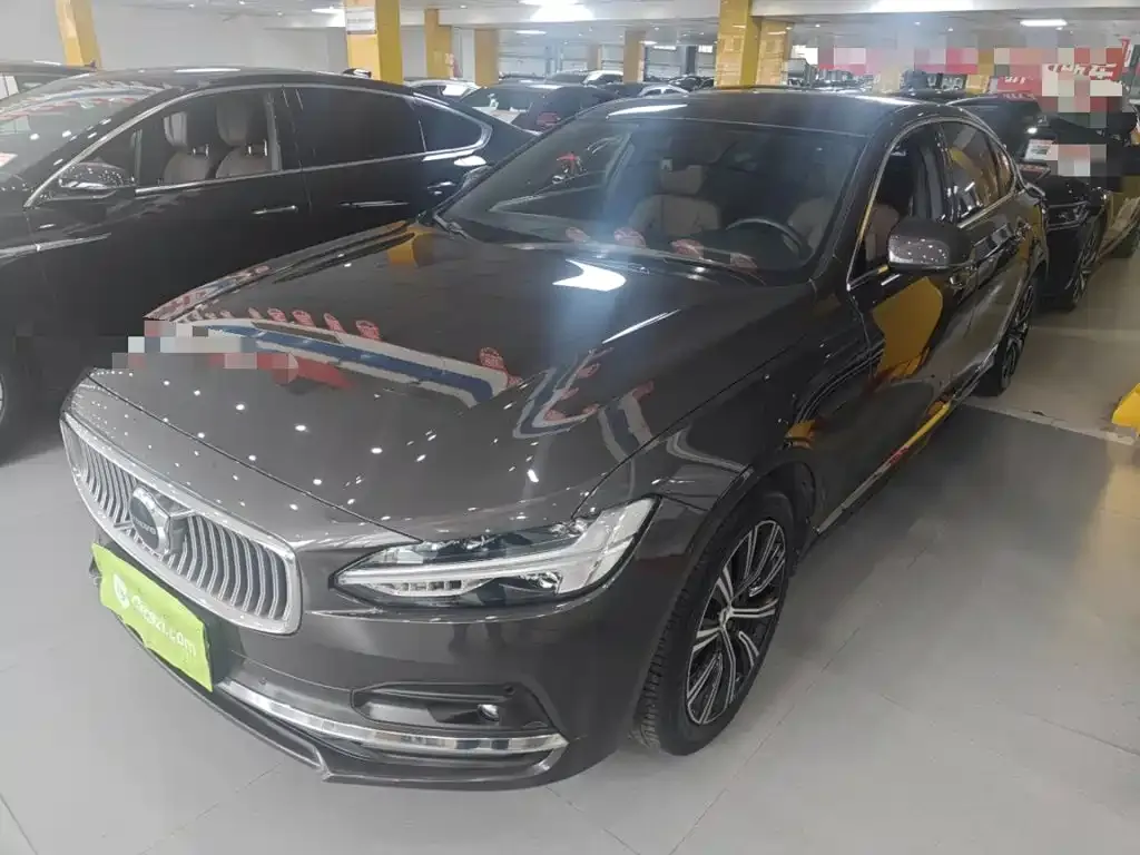 2021 Volvo S90
