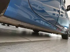 2021 Hyundai Elantra 1.5L CVT LUX Premium, синий — фото 19