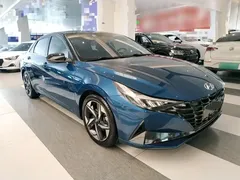 2021 Hyundai Elantra 1.5L CVT LUX Premium, синий — фото 22