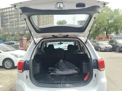 2020 Mitsubishi Outlander 2.0L 2WD 5, белый — фото 15