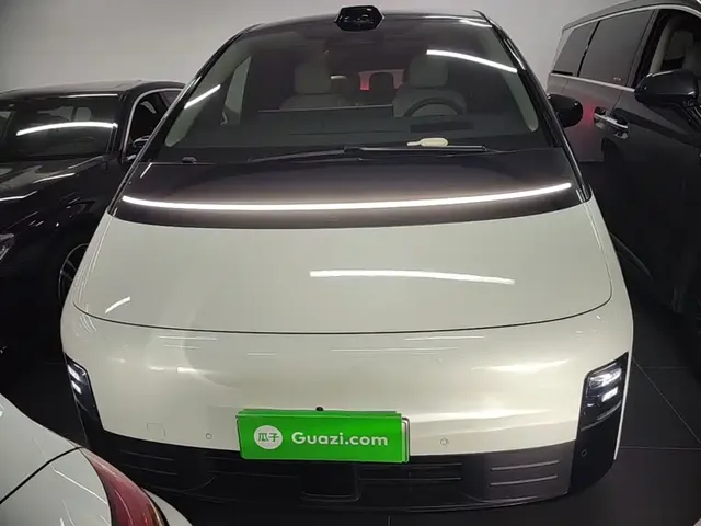 2024 Li Auto MEGA Ultra