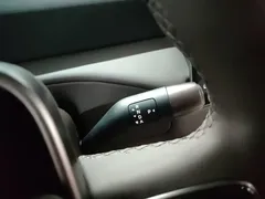 2024 Li Auto MEGA Ultra, белый — фото 10