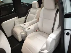 2024 Li Auto MEGA Ultra, белый — фото 13