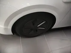 2024 Li Auto MEGA Ultra, белый — фото 25