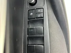 2021 Toyota Corolla TNGA 1.5L CVT Elite, белый — фото 11