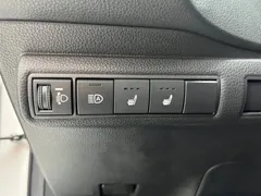 2021 Toyota Corolla TNGA 1.5L CVT Elite, белый — фото 12