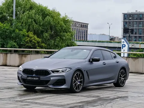 2022 BMW 8 Series 8 840i xDrive M