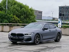 2022 BMW 8 Series 8 840i xDrive M — фото 1