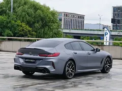 2022 BMW 8 Series 8 840i xDrive M — фото 5