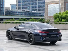 2021 BMW 8 Series 8 840i M — фото 4