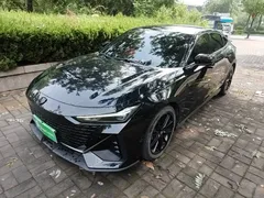 2022 Changan UNI-V 1.5T Premium, чёрный — фото 2
