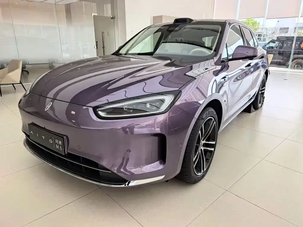 2025 Aito M5 4WD