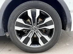 2022 Volkswagen Tiguan L 330TSI AT 2WD R-Line Flagship, белый — фото 10