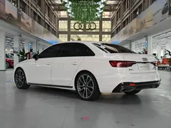 2022 Audi A4L 40 TFSI quattro RS Package, белый — фото 3