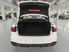 2022 Audi A4L 40 TFSI quattro RS Package, белый — фото 5