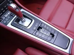 2022 Porsche 718 Boxster 2.0T, белый — фото 12