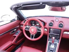 2022 Porsche 718 Boxster 2.0T, белый — фото 14