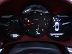 2022 Porsche 718 Boxster 2.0T, белый — фото 15