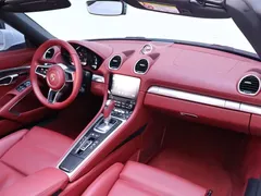 2022 Porsche 718 Boxster 2.0T, белый — фото 19