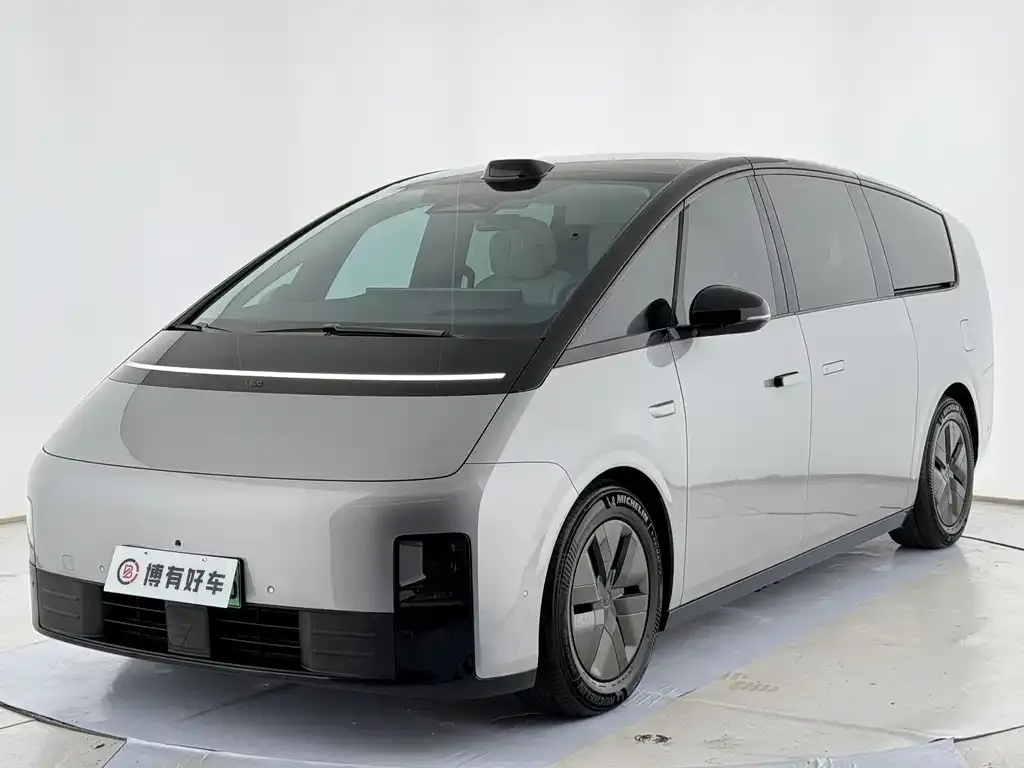 2024 Li Auto MEGA Ultra