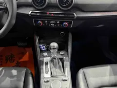 2022 Audi Q2L 35 TFSI Fashion Sport, синий — фото 12