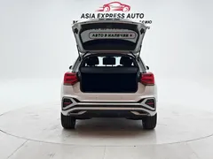2021 Audi Q2L 35 TFSI Sport, белый — фото 5