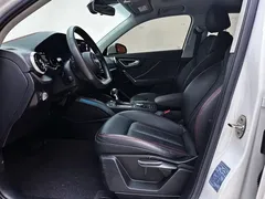 2021 Audi Q2L 35 TFSI Sport, белый — фото 11