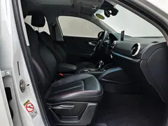 2021 Audi Q2L 35 TFSI Sport, белый — фото 15