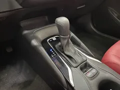 2021 Toyota Corolla TNGA 1.5L CVT Elite, белый — фото 8