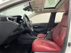 2021 Toyota Corolla TNGA 1.5L CVT Elite, белый — фото 10