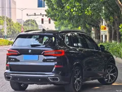 2021 BMW X5 (Imported) xDrive40i Exclusive M Sports Package — фото 3