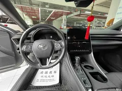 2022 Toyota Avalon 2.0L Luxury — фото 5