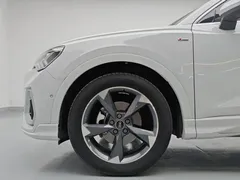 2023 Audi Q3 35 TFSI Fashion Sport 1.4T, белый — фото 7