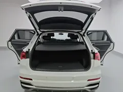 2023 Audi Q3 35 TFSI Fashion Sport 1.4T, белый — фото 8