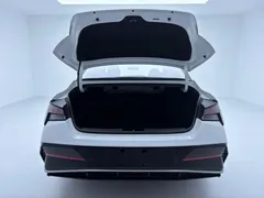2023 Hyundai Elantra 1.5L CVT GLX Elite, белый — фото 14