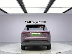 2026 Hongqi HS6 PHEV 145 — фото 4