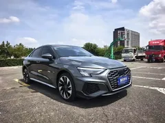 2023 Audi A3L Limousine 35 TFSI — фото 3