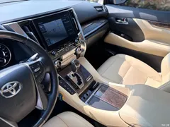 2021 Toyota Alphard Hybrid 2.5L Premium — фото 8