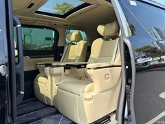 2021 Toyota Alphard Hybrid 2.5L Premium — фото 11