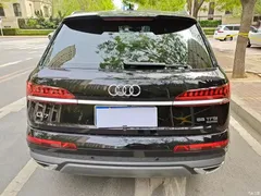 2021 Audi Q7 55 TFSI quattro S line premium type — фото 3