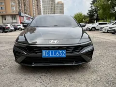 2023 Hyundai Elantra 1.5L CVT LUX Premium — фото 2