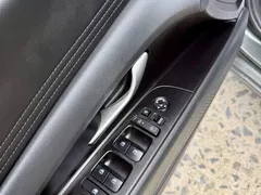 2023 Hyundai Elantra 1.5L CVT LUX Premium — фото 16