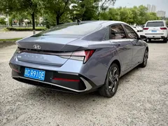 2023 Hyundai Elantra 1.5L CVT LUX Premium — фото 6
