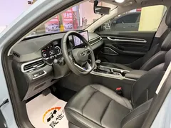 2023 Geely Emgrand 4th Gen Champion 1.5L CVT Premium — фото 8