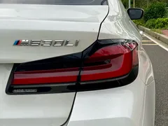 2022 BMW 5 Series 5 525Li M, белый — фото 16