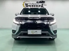 2021 Mitsubishi Outlander 2.0L 2WD 7, белый — фото 2