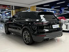 2023 Porsche Cayenne E-Hybrid 2.0T PHEV Platinum, чёрный — фото 15