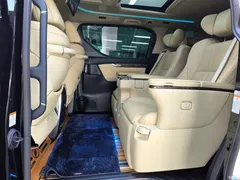 2021 Toyota Vellfire Crown Hybrid 2.5L HV Supreme — фото 12