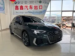 2023 Audi A3 Sportback 35 TFSI Fashion Sport, зелёный — фото 3