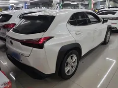 2020 Lexus UX 200, белый — фото 7
